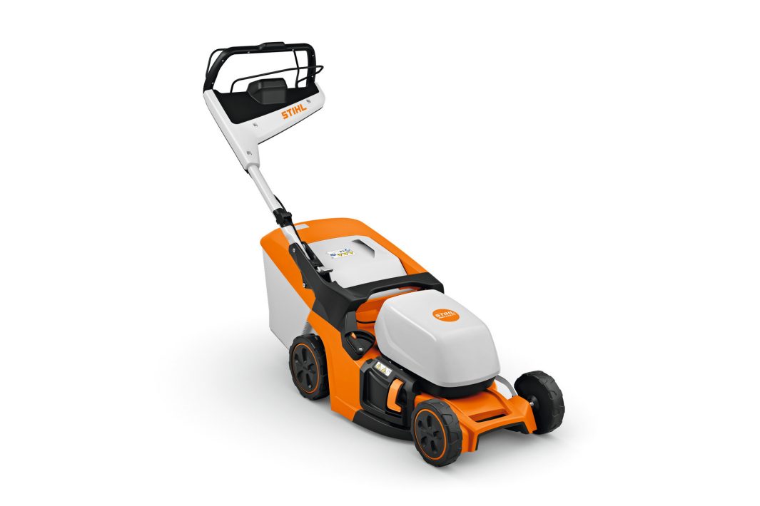 Cortacésped de batería STIHL RMA 443.3 PV