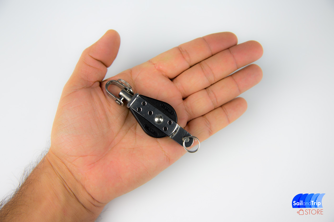 Polea giratoria con arraigo para cabos de 8 mm - Imagen 3