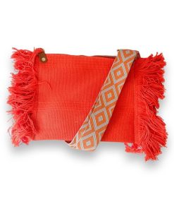 Bandolera mujer con iniciales flecos