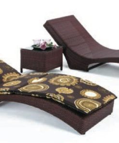 Cama Huitex estructura de aluminio con Cojines de cama + Mesa auxiliar HUITEX AVILA