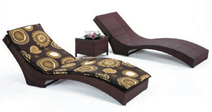 Cama Huitex estructura de aluminio con Cojines de cama + Mesa auxiliar HUITEX AVILA